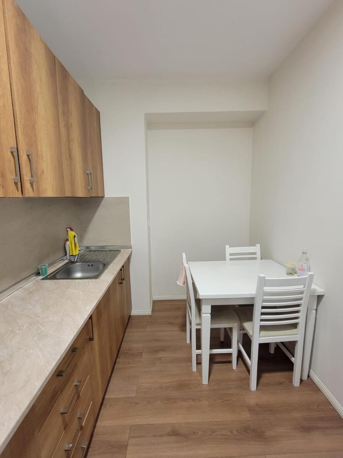 Ajla Komuna Apartament Tirana Exterior foto