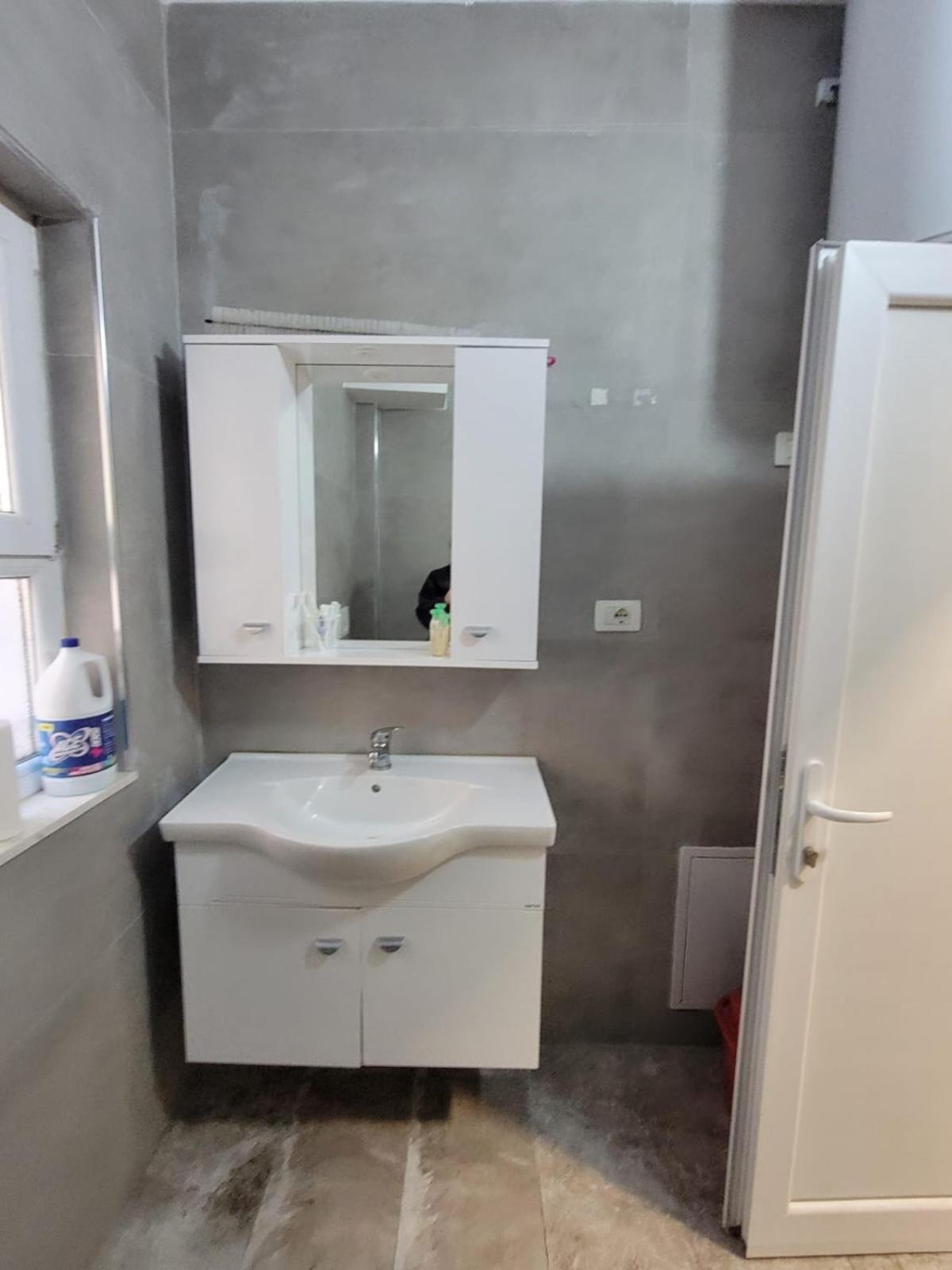 Ajla Komuna Apartament Tirana Exterior foto