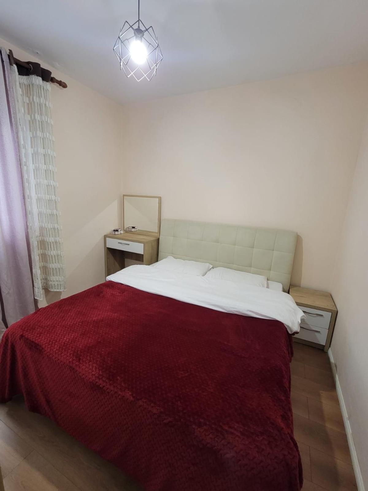Ajla Komuna Apartament Tirana Exterior foto